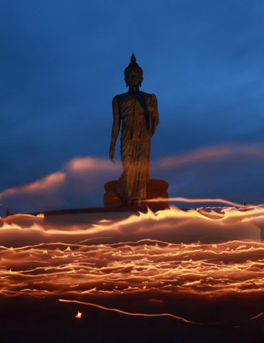 Thailand buddhists mark festival