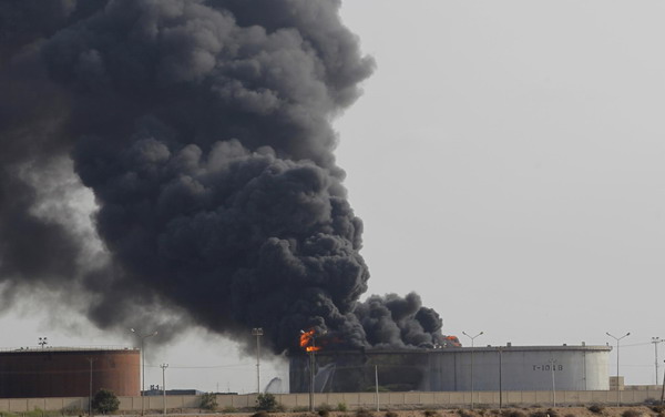 Fuel scarce in Misrata after rocket hits depot