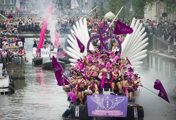 Gay parade – What's up with Amsterdam