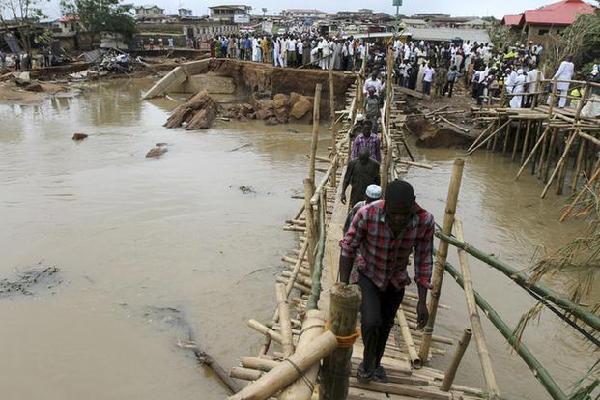 Dam burst kills over 100 in Nigeria