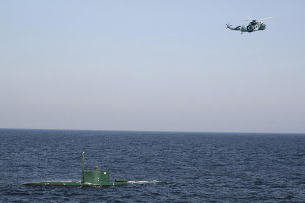 Iranian navy holds drill in Strait of Hormuz