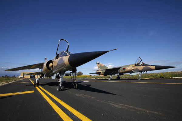 Libyan Air Force tests fighters