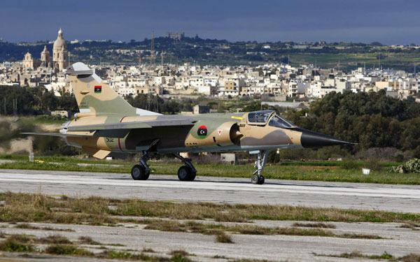 Libyan Air Force tests fighters