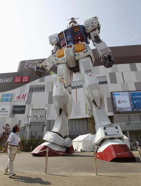 Full sized Gundam installed in Japan