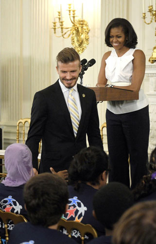 Obama welcomes Beckham to the White House