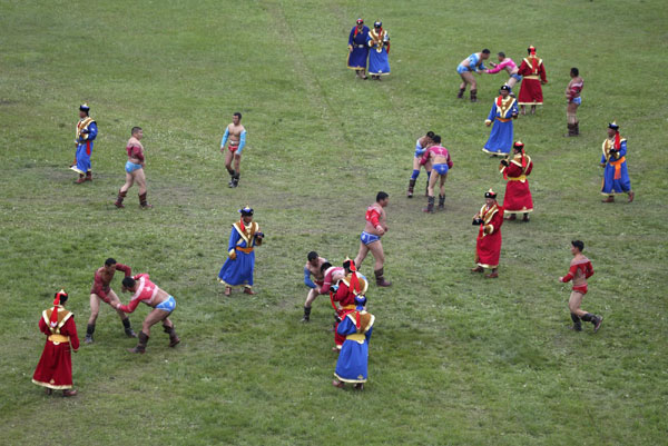'Manly' competition at Naadam Festival
