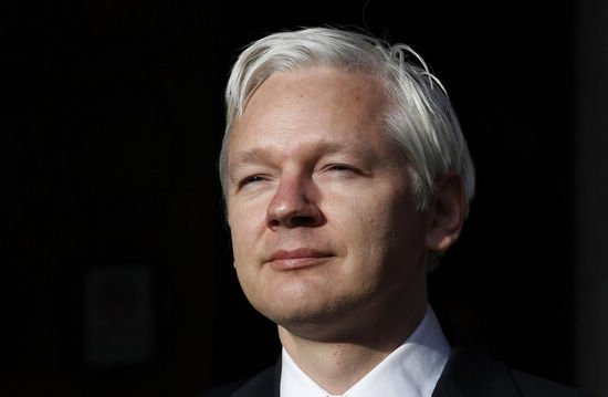 Ecuador offers political asylum to Assange