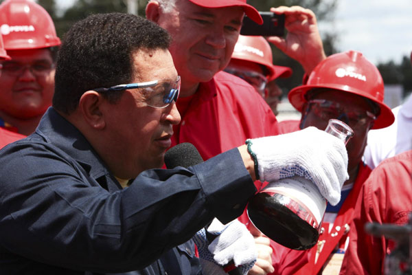 Chavez visits crude oil facility