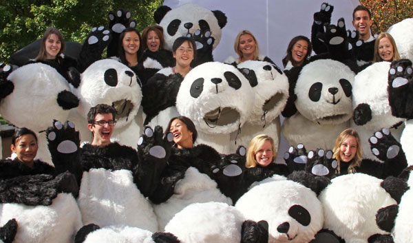 'Pandas' hot to globe-trot