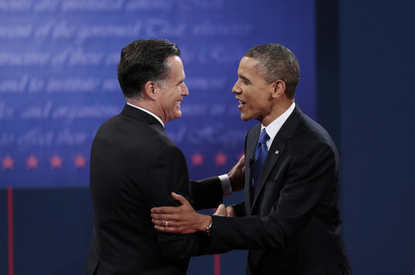 Obama, Romney close among likely voters: poll
