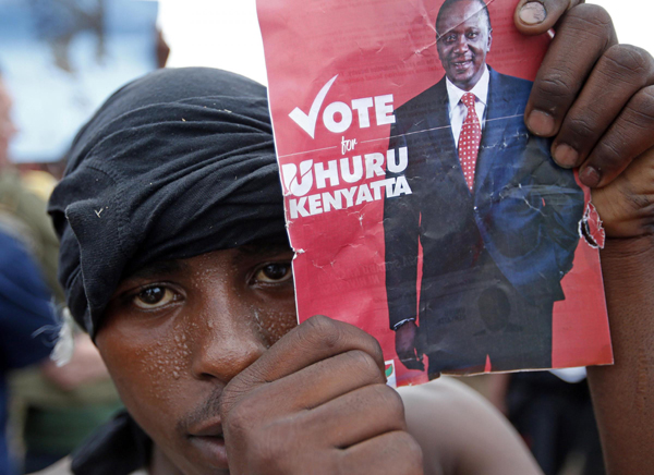 Kenyatta becomes Kenya's fourth president
