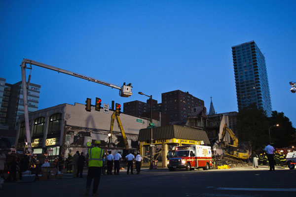Six dead in Philadelphia building collapse, 14 injured