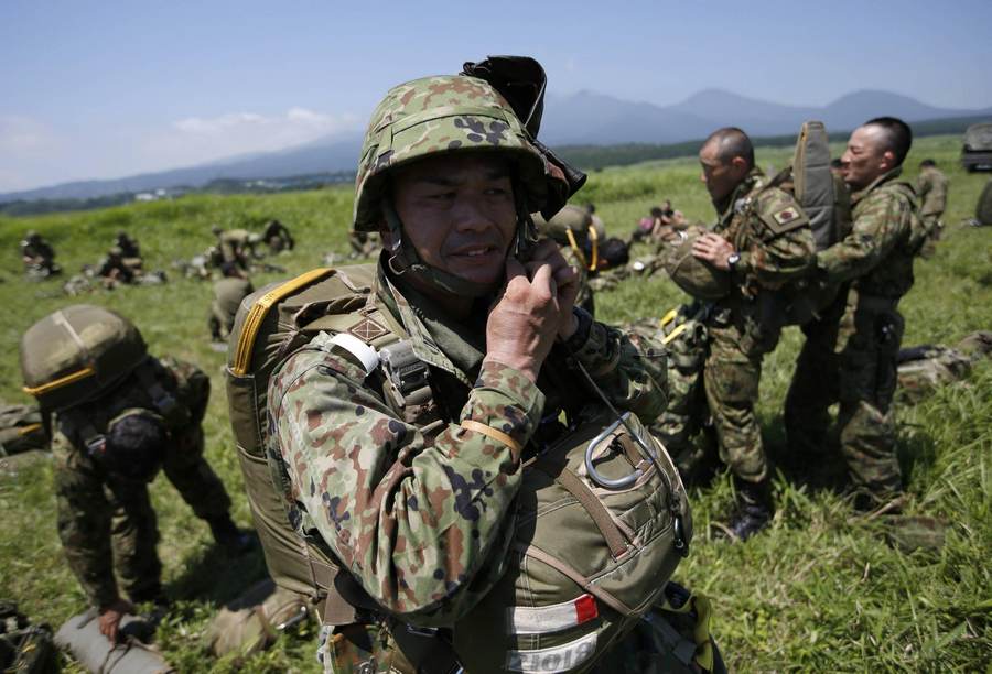 Japanese Ground SDF holds military drills in W Tokyo