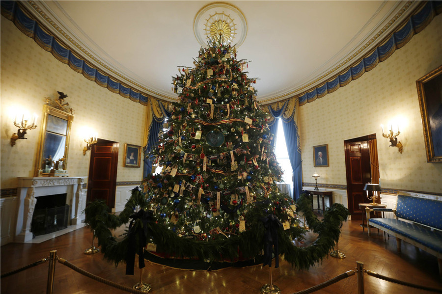 Deck the White House halls
