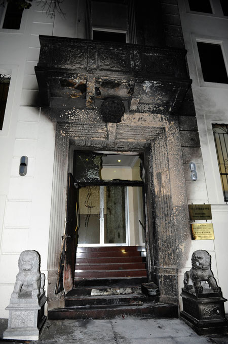 Police probe fire attack on Chinese consulate