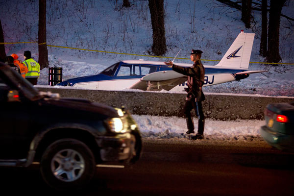 Small plane makes emergency landing on NY expressway