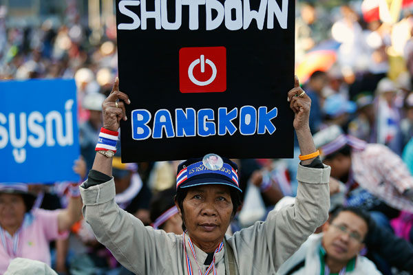 Bangkok unrest hurts major projects and tourism industry