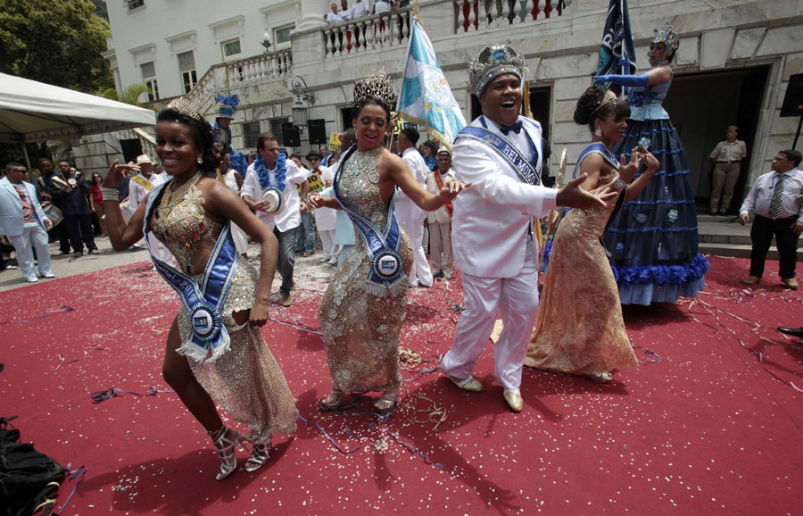Rio drops protests for Carnival
