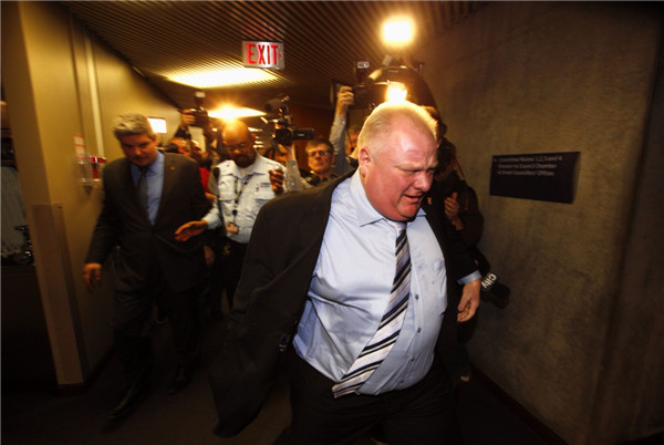 Video shows Toronto mayor inhaling from glass pipe