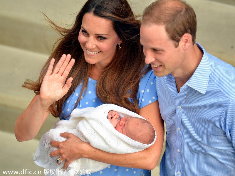 Prince William, Kate release new photo with Prince George