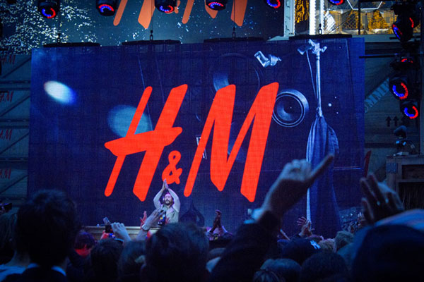 H&M promotes summer collections with DJ show in NYC