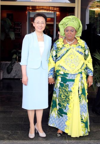 Premier Li’s wife gets her own role in Nigeria