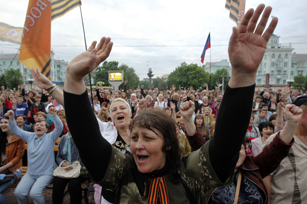 People in eastern Ukraine declare independence