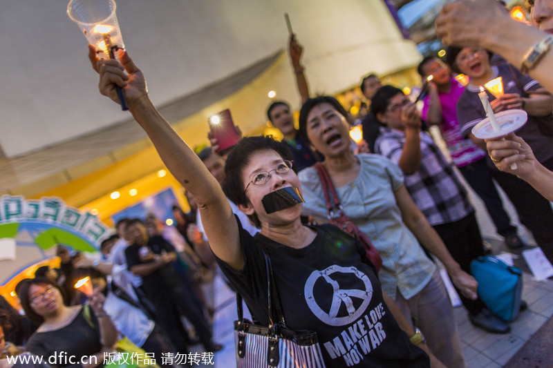 Thai people protest against martial law