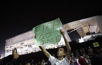 Sao Paulo metro strike suspended, but fears loom
