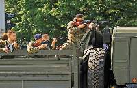 Ukrainian insurgents agree to observe ceasefire