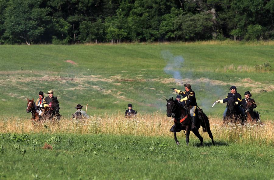 Gettysburg reenactment marks 151st anniversary