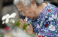 Hiroshima residents protest against Abe