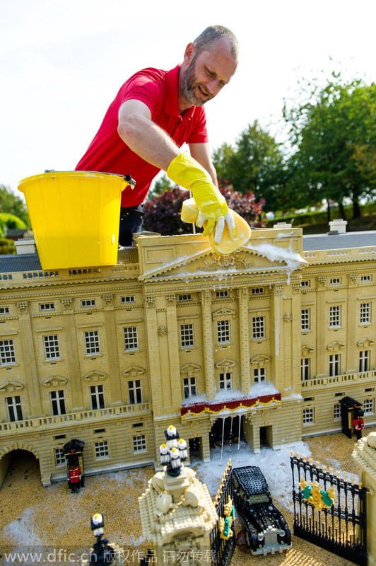 Shower time for Legoland