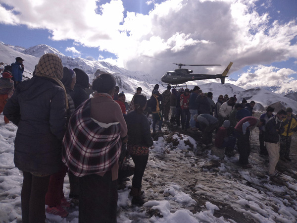 Nepal blizzards kill at least 20