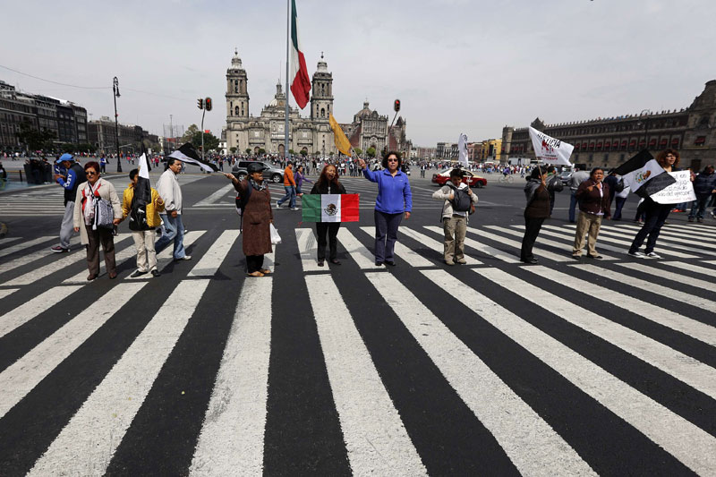 Protests turn ugly in Mexico City