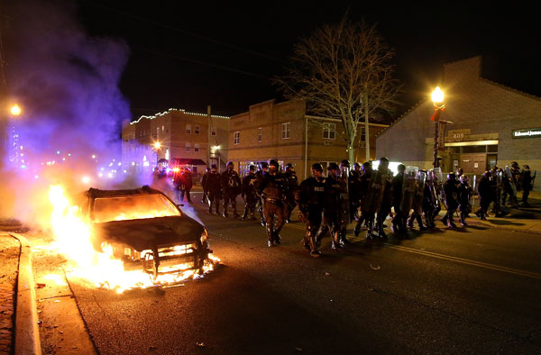 Riot after jury clears Ferguson policeman
