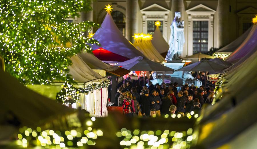 People visit Christmas market in Berlin