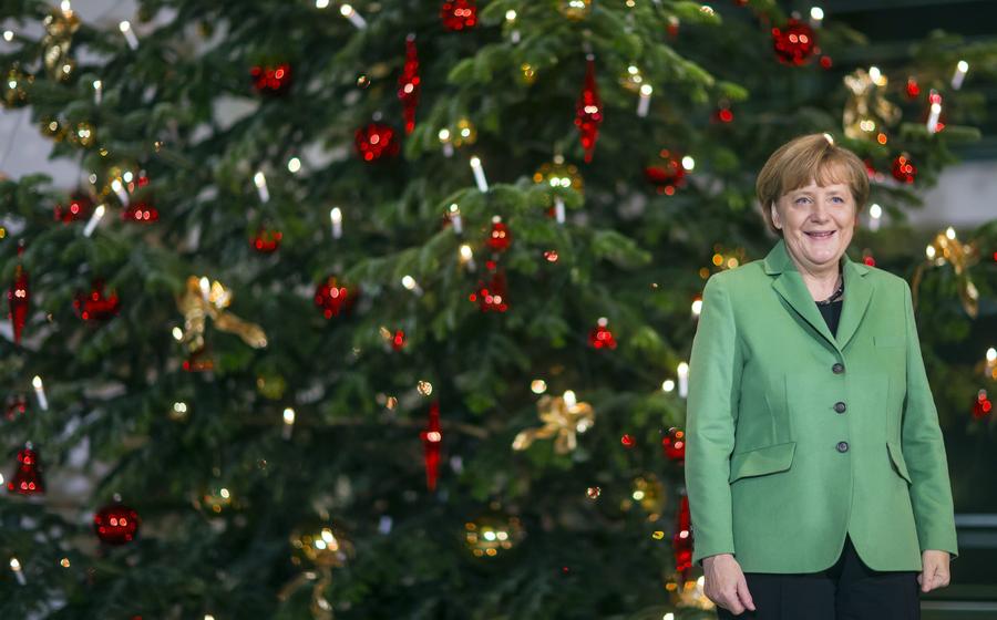 Politicians send out Christmas greetings