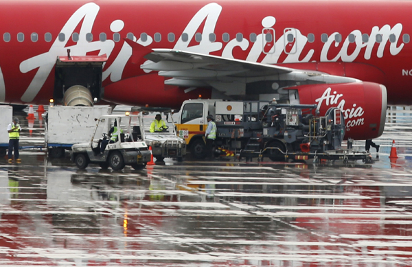 Missing AirAsia plane maybe at sea bottom: Indonesian official