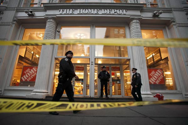 2 dead after shooting inside Manhattan store