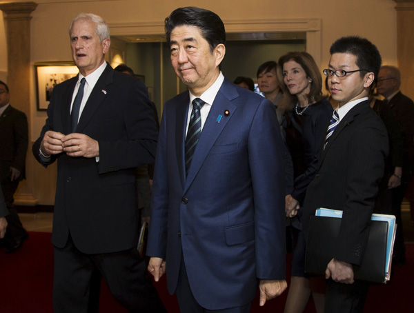 Abe kicks off week-long visit to US