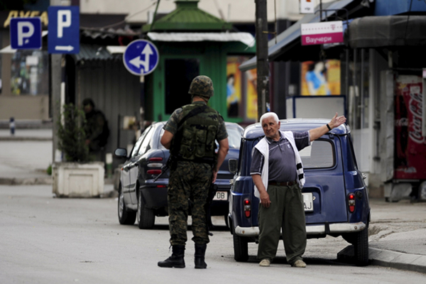 Sixth policeman dies after gun battle in Macedonia