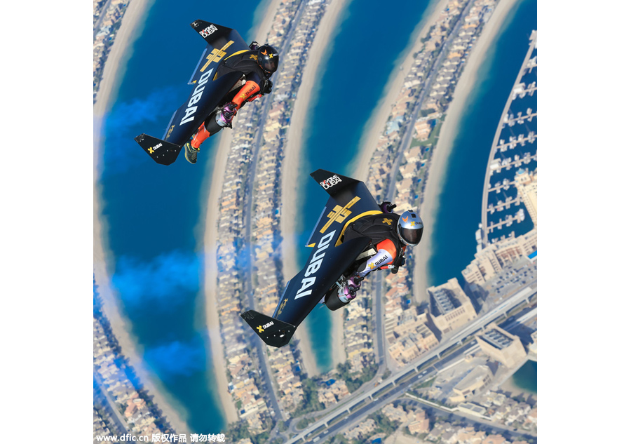 Jetman duo zip across Dubai sky