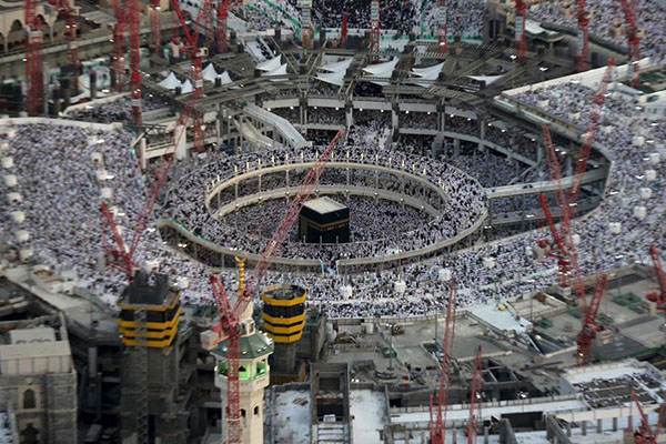 Three Chinese among the injured in Mecca crane collapse