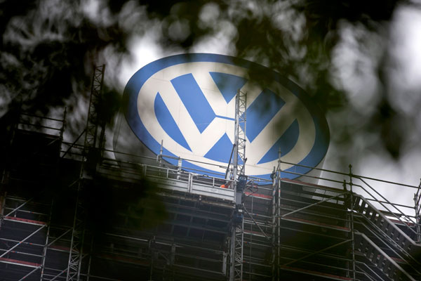 German prosecutors raid Volkswagen offices