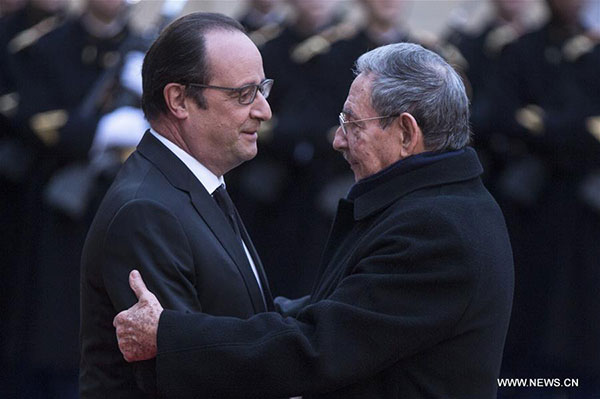 Cuba's Castro pays historic visit to France