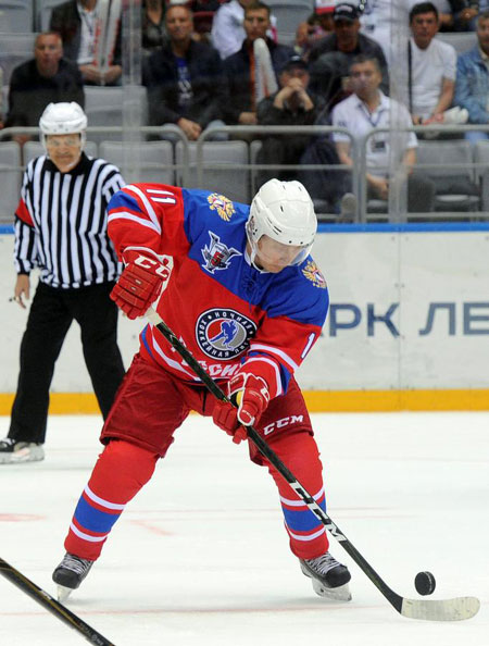 Putin prevails in Sochi all-star ice hockey game