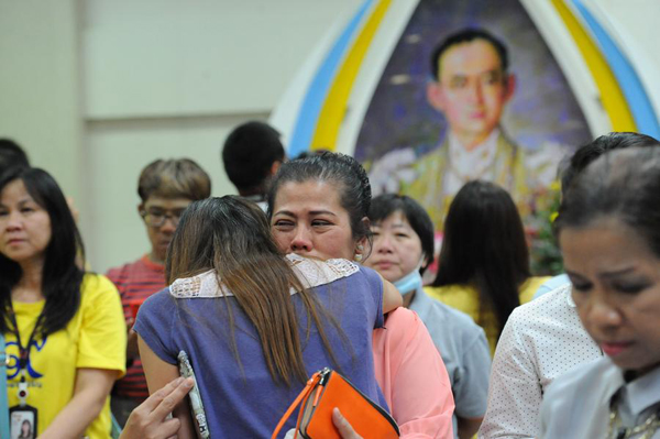 Chinese leaders offer condolences and sympathy on passing of Thai king