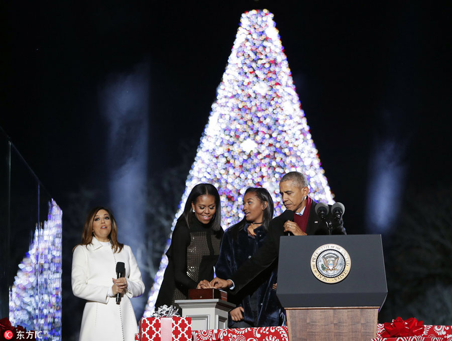 US President Obama attends 2016 National Christmas Tree ceremony