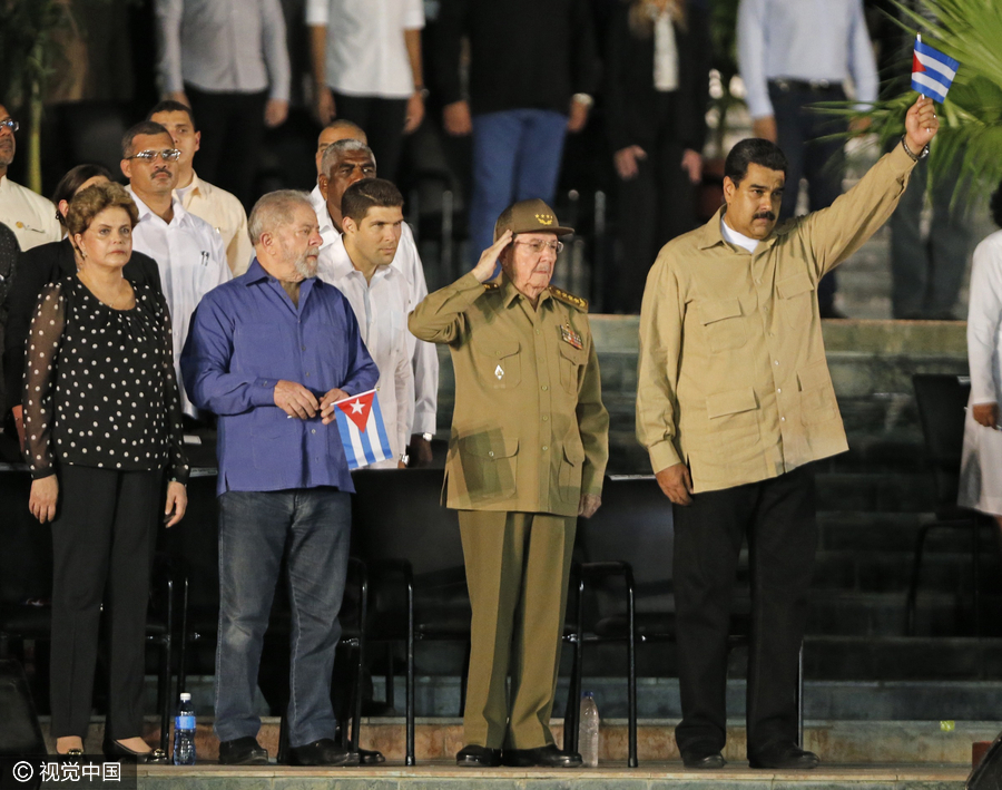 Leaders express condolences over Fidel Castro